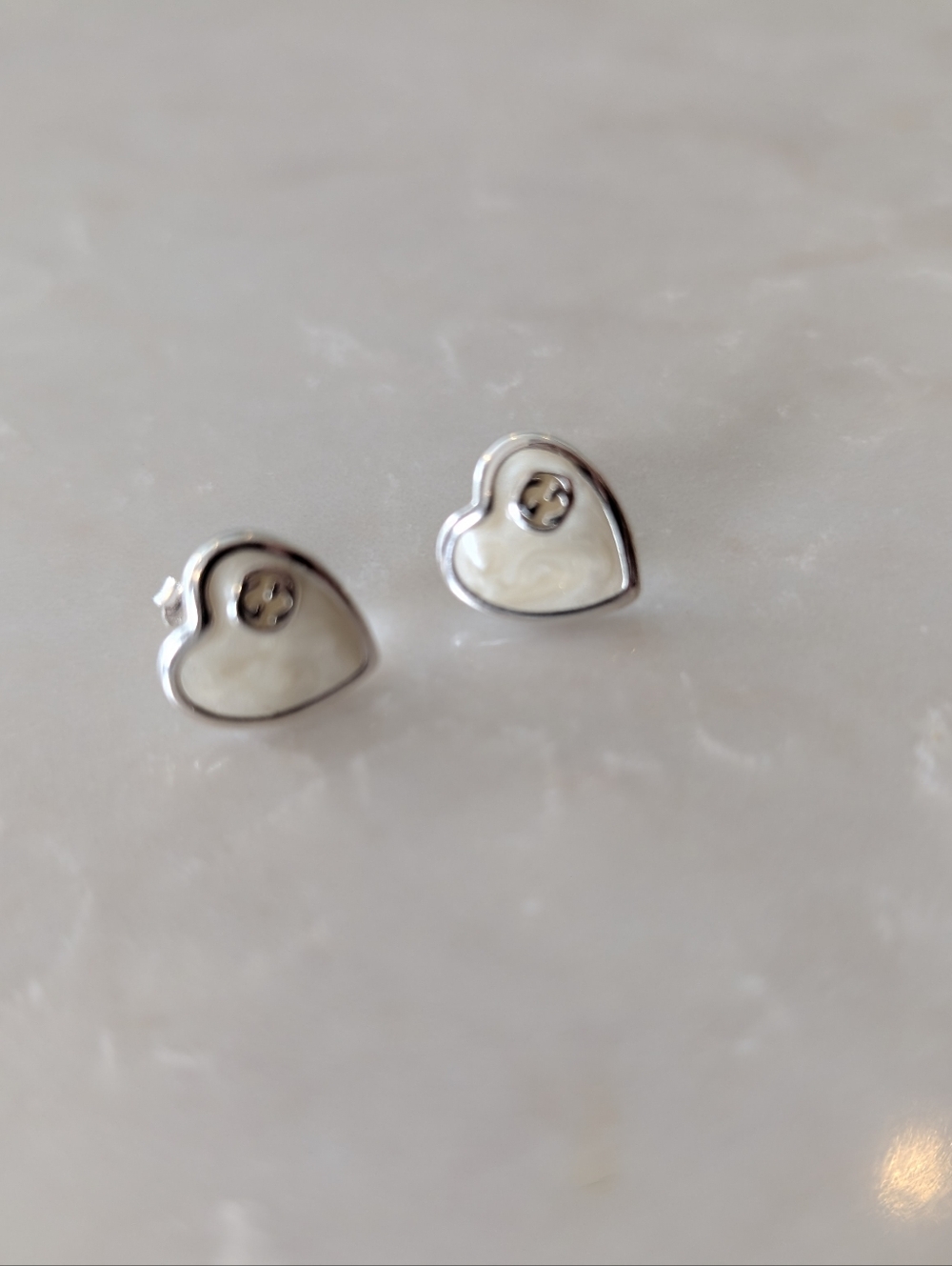 Gucci GG Silver Heart Logo Stud Earrings - Picture 3 of 6